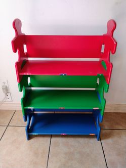 Kids wood shelf