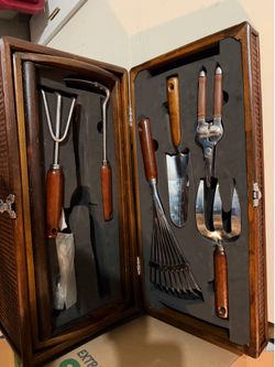 Wooden Gardening Tool Gift Set with Storage Chest