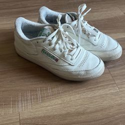 Reebok Women’s Shoes Size 6