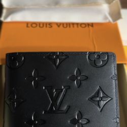 New Lv wallet 