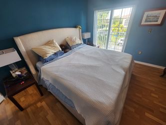 👑 Split King Adjustable Bed Set - Excellent Condition!