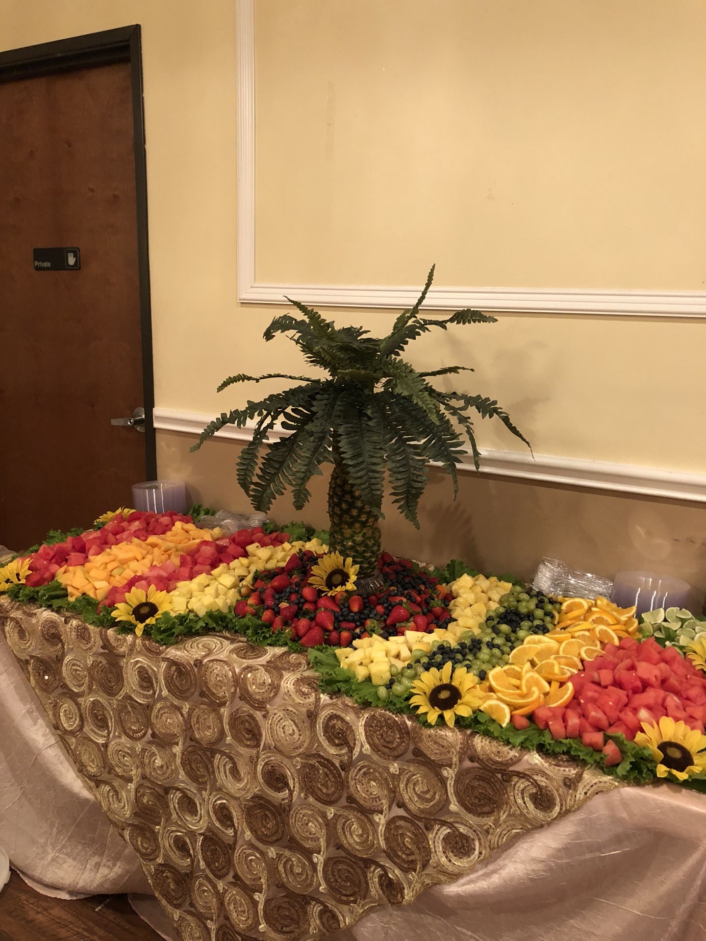 Fruit table