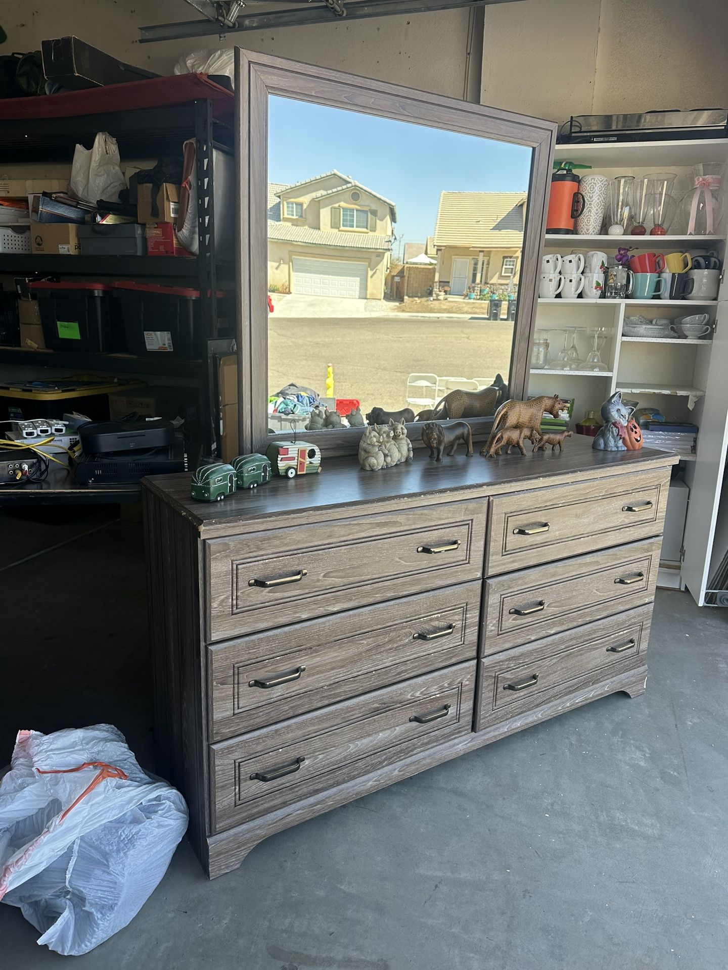 Gray Ashley Furniture Dresser With Mirror 
