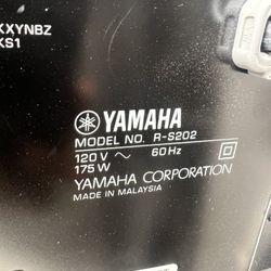 Yamaha Receiver R-S202