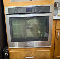 Whirlpool built in oven (Electric)