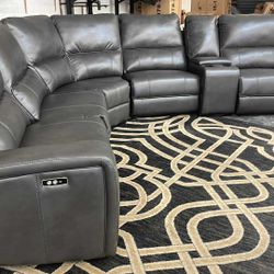 New Power Recliner Sectional Couch! Includes Free Delivery 🚚’ 