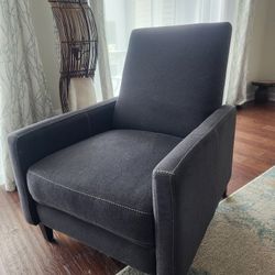 Nice Recliner 