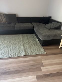 Sectional couch