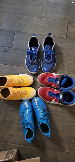 Nike Boys Shoes 4.5Y and 5Y