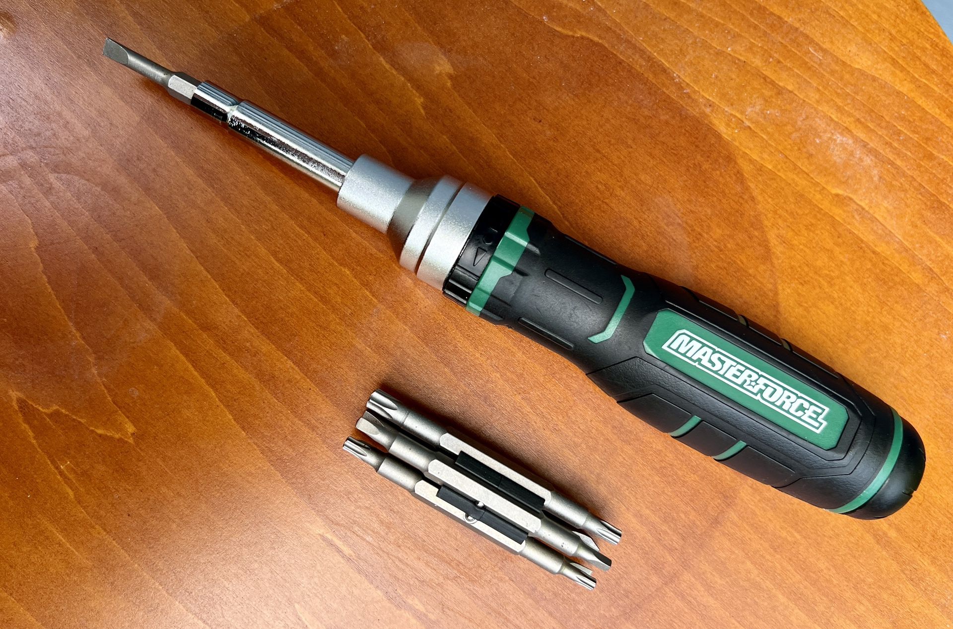 Ratcheting Screwdriver 