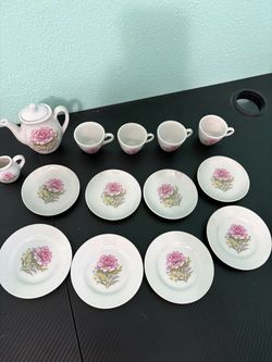 Miniature tea set