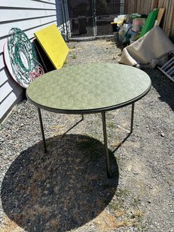 Round 4” Card/Extra Table