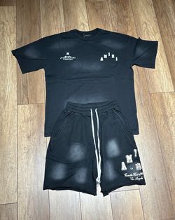 Amiri Men’s Black Tee Shirt and Shorts Set Medium