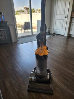 Dyson Dc33