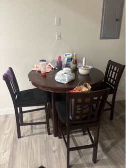 Dining table with 3 chair