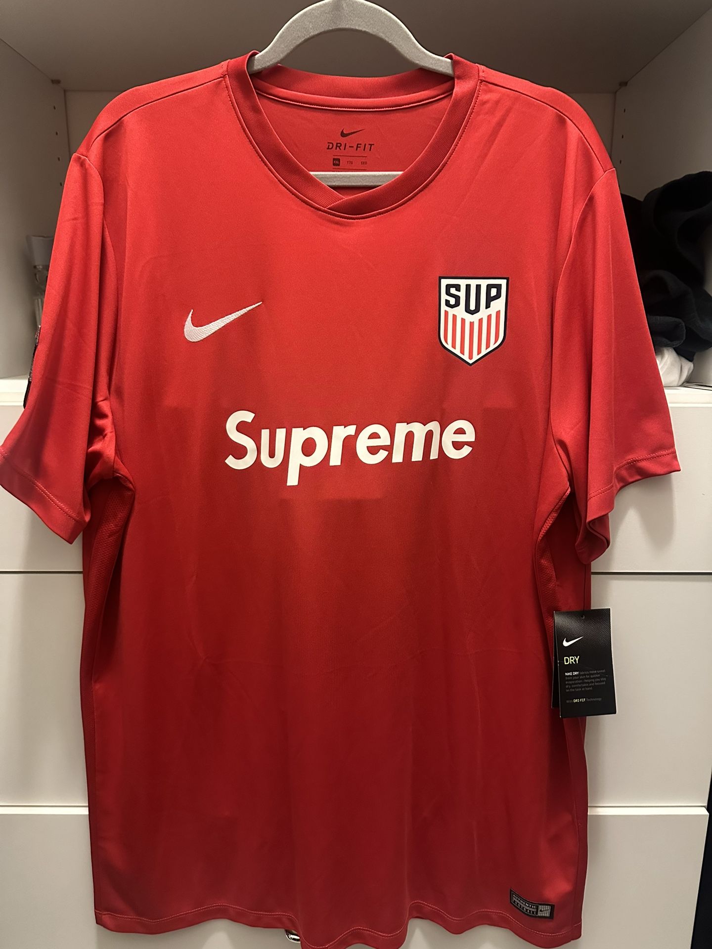Supreme Nike USA Soccer Jersey NWT XXL
