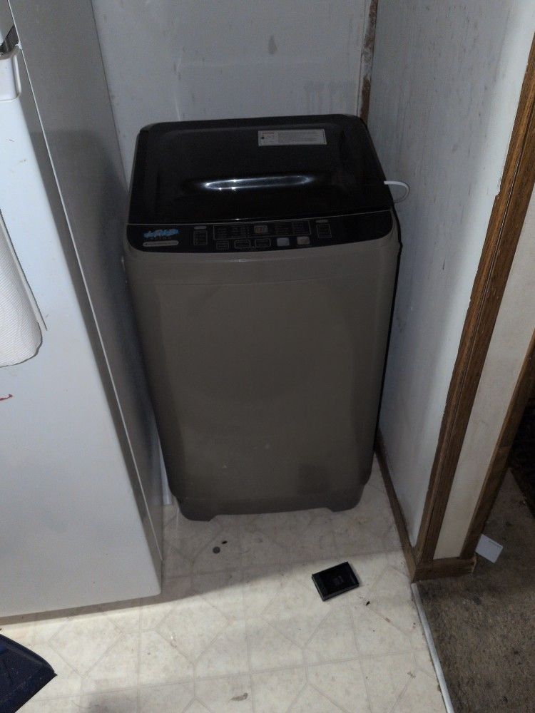 Krib bling Automatic Washing Machine Brand New Never Installed. Portable Electric
