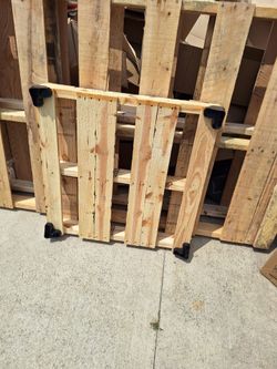 3 Pallets