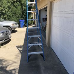 WERNER 8 ft Fiberglass Step Ladder (Type I HEAVY Duty-250 lbs)