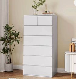 New In it’s box Baldvina 23.6'' W 7 - Drawer Dresser