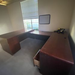 Great Desk $50  With Shelves $70 For Set 