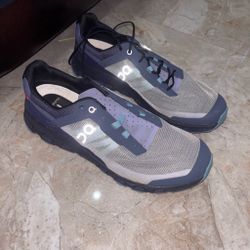 on clouds men’s shoes size 11