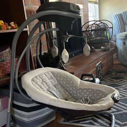 Graco Simple sway Baby swing