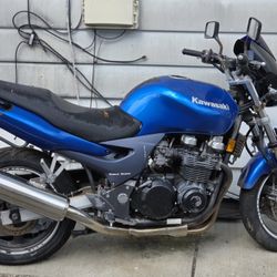 2000 Kawasaki ZR750