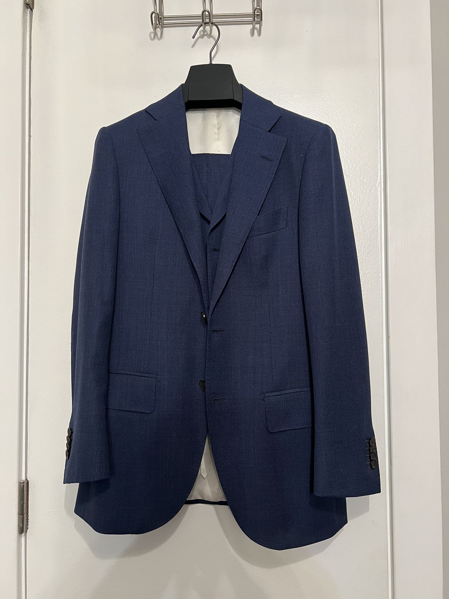 Suitsupply Lazio 3-Piece Suit 