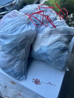 Bag full of women’s clothing includes shirts / pants / jeans / jackets / hoodies / etc