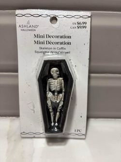 New Ashland Halloween black coffin w skeleton mini dollhouse decoration