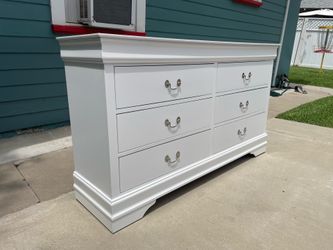 6 Drawer Dresser