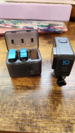 Gopro 10th  with extra batteries