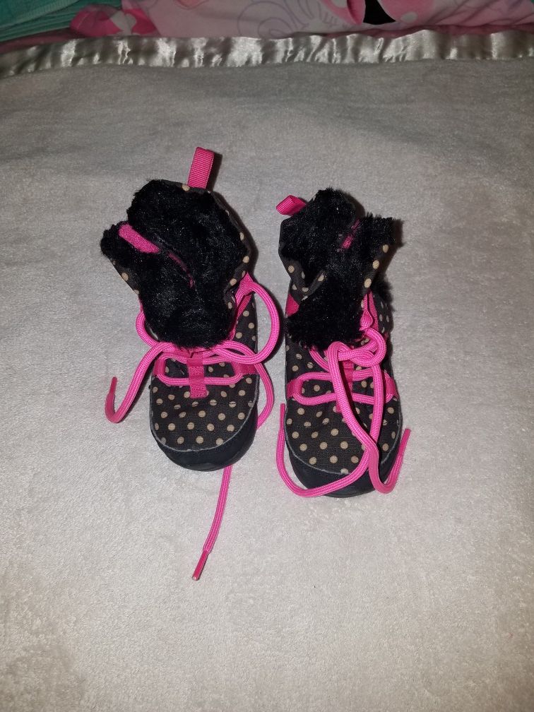 Nike boots size 8c