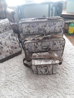 Vintage JORDACHE 4 Piece Luggage Set