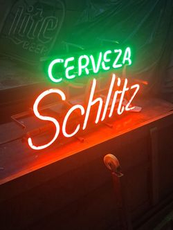 Cerveza Schlitz Neon Sign