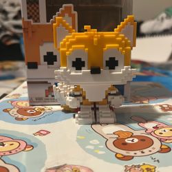 Sonic tails 8-bit Funko