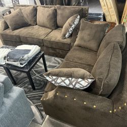 SOFA & LOVESEAT BROWN 