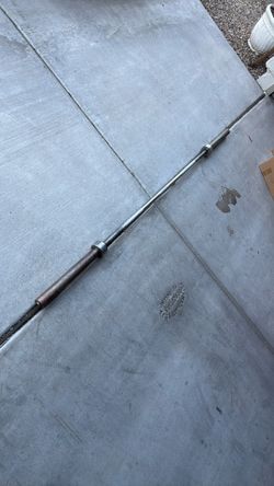 45 lbs Bench Press Bar