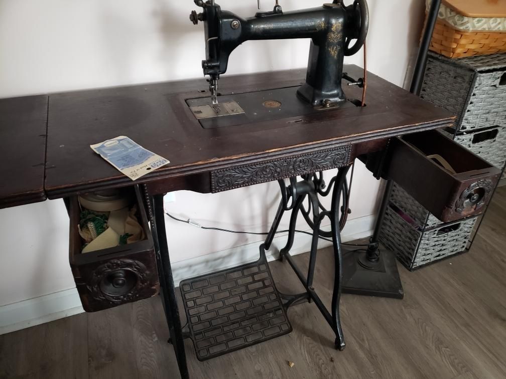 Vintage Sewing Machine