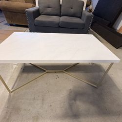 Coffee Table，Like New