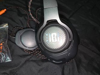 JBL Quantum One - USB wired over-ear professional gaming headset with head-tracking enhanced JBL QuantumSPHERE 360, Active noise cancelling and Hi-Res