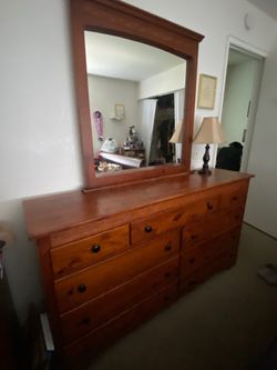 Queen sized sleigh bed with Dresser
