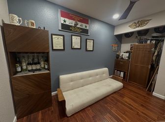 Classic Couch / Futon