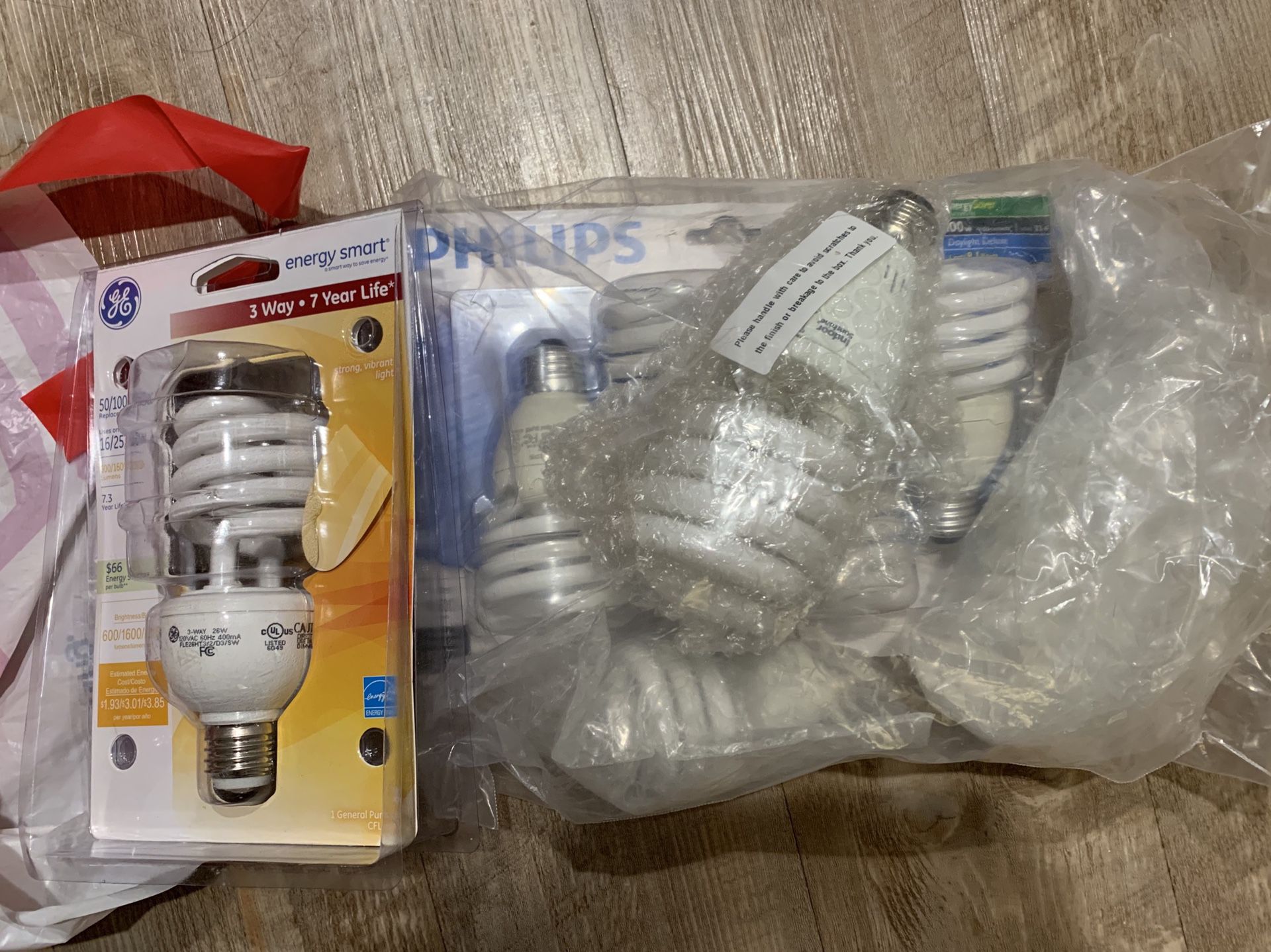 Free CFL light bulbs