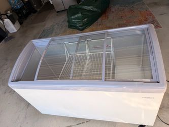 Premium Chest Freezer with Glass Sliding Lid
