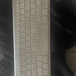 Apple Wireless Keyboard 
