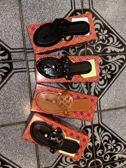 Tory burch sandals