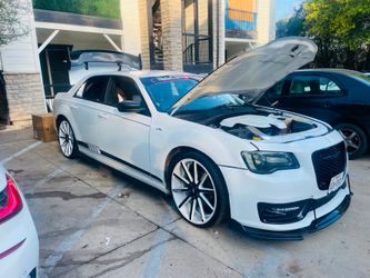 2019 Chrysler 300