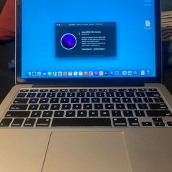 macbook pro 13inch 2015
